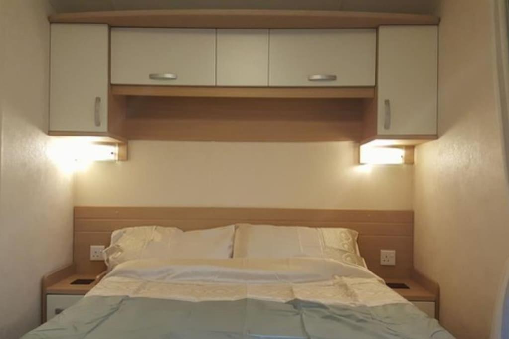 Cozy And Relaxing With Stunning Sea Views Apartment Lytchett Minster ภายนอก รูปภาพ