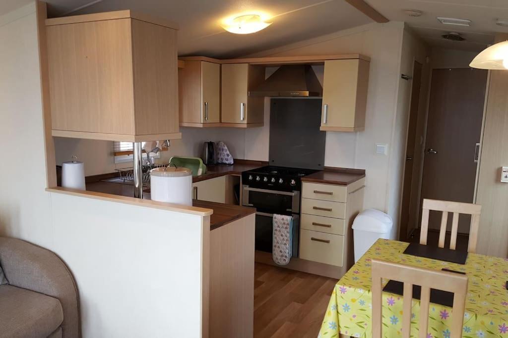 Cozy And Relaxing With Stunning Sea Views Apartment Lytchett Minster ภายนอก รูปภาพ